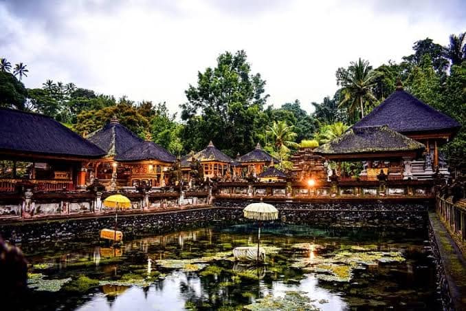 tirta empul temple