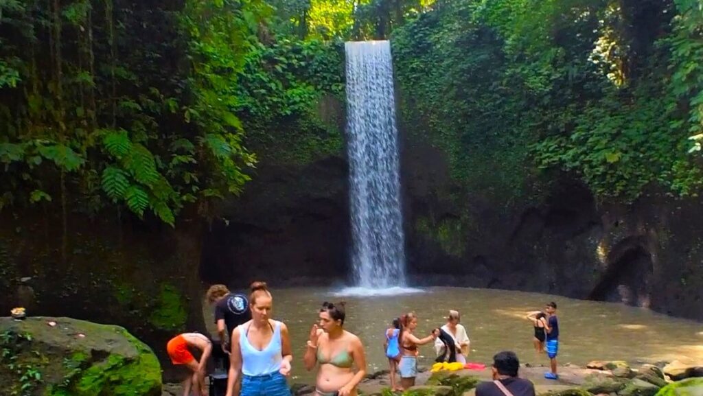 Tibumana falls