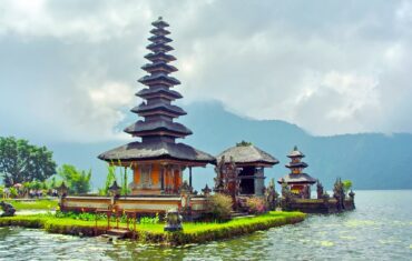 Ulun Danu Beratan temple view