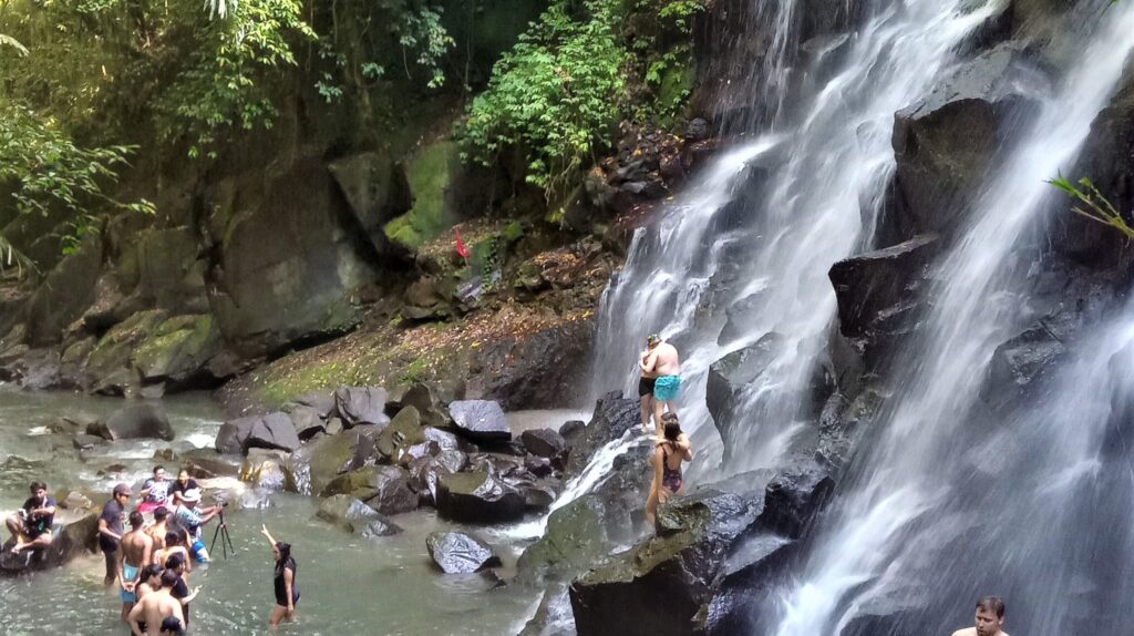 Kanto Lampo waterfall shoot