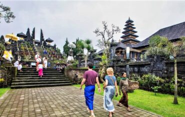 besakih mother temple