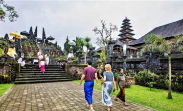 besakih mother temple