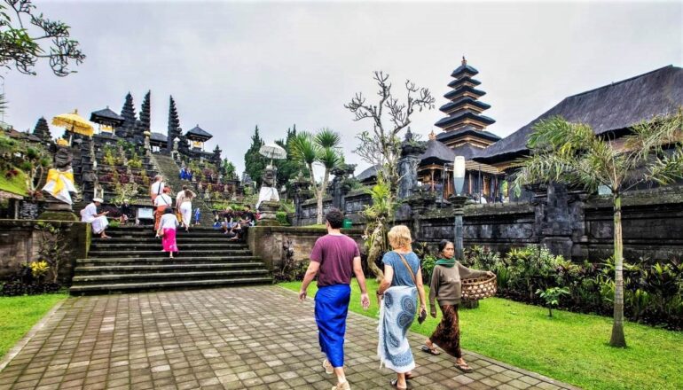 besakih mother temple