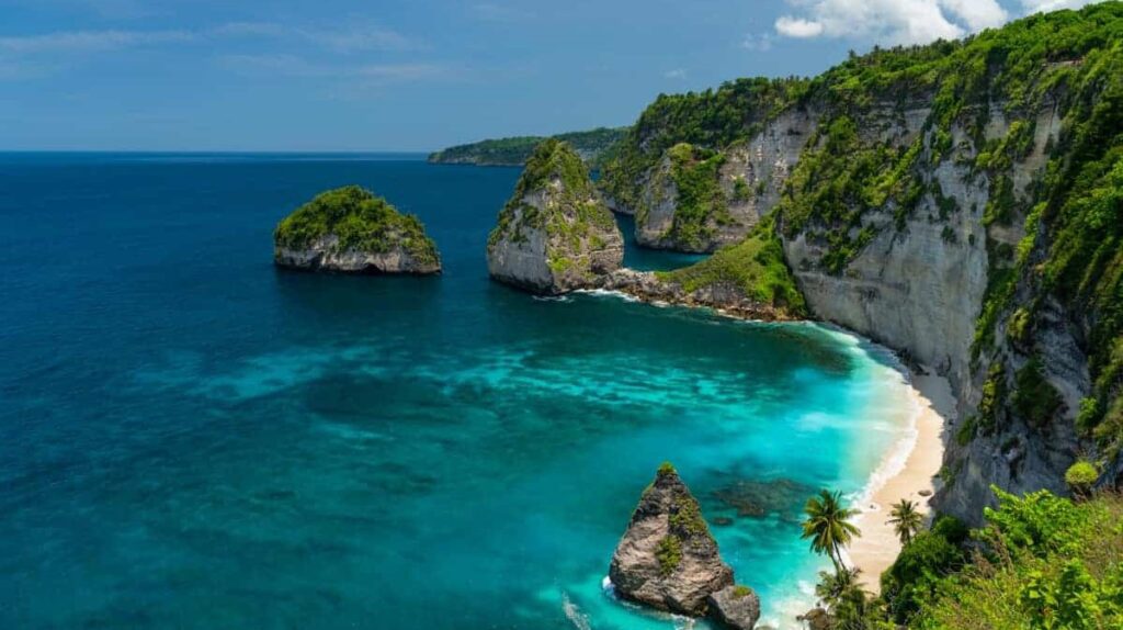 diamond beach nusa penida