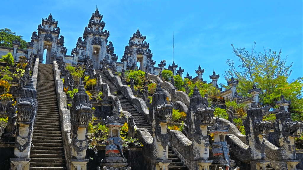 lempuyang temple gate