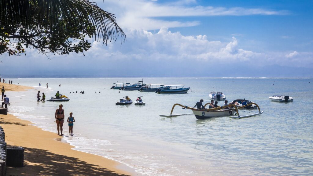 Sanur beach activity