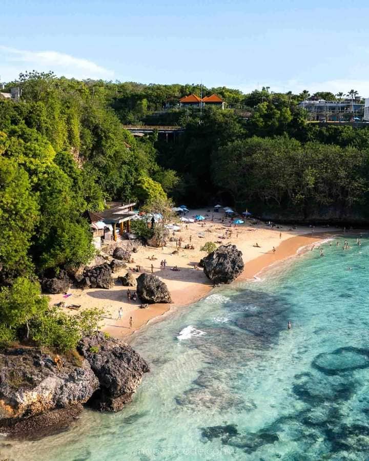 Labuan sait beach