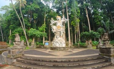 sangeh monkey forest