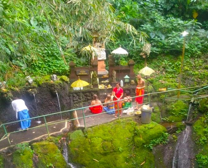 sebatu holy water temple