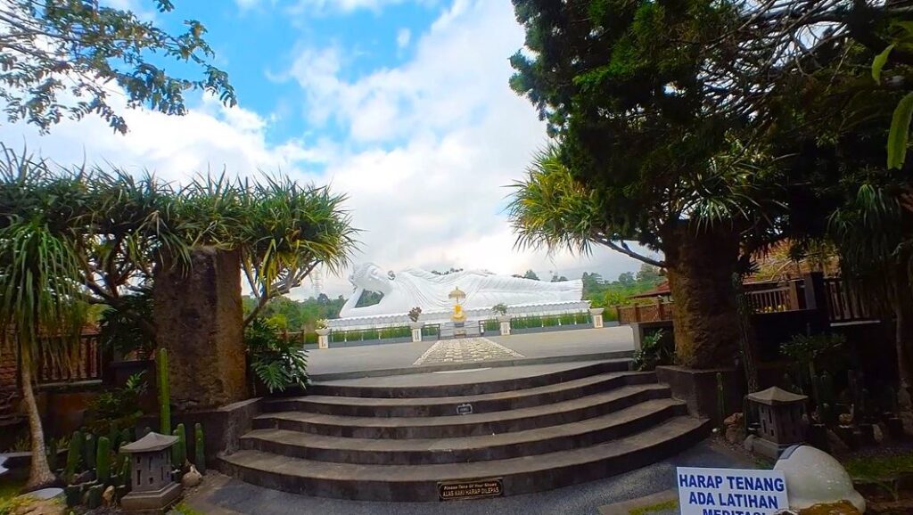 Sleeping Buddha Statue