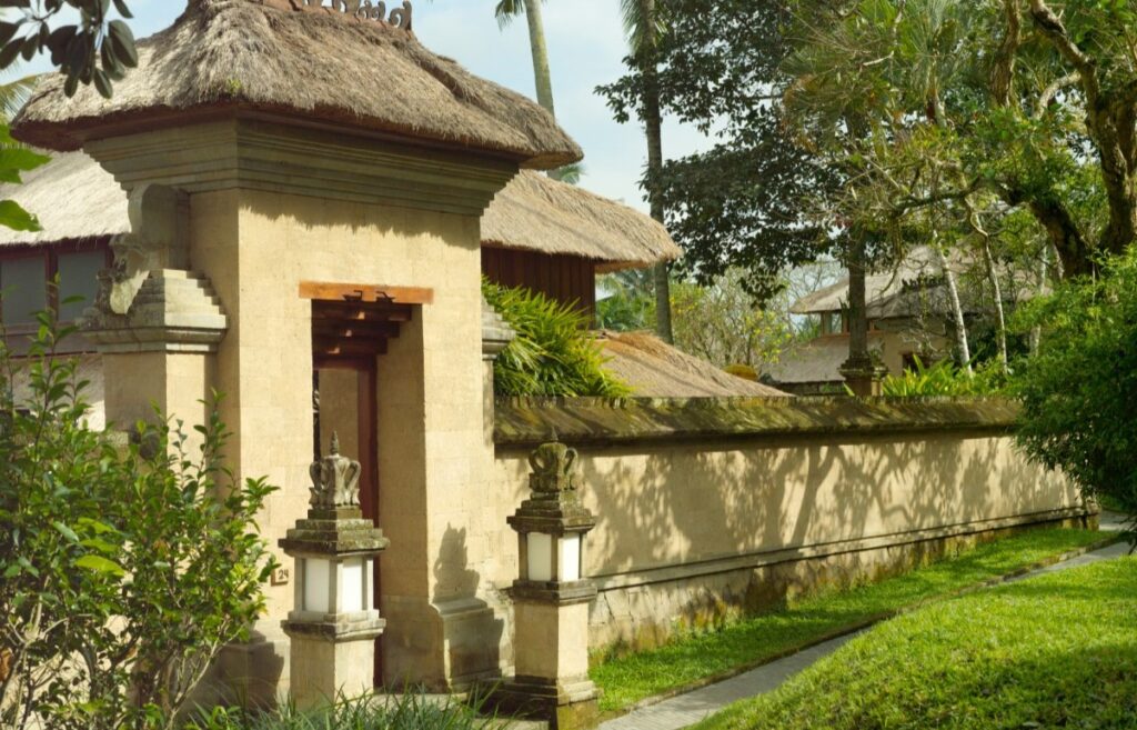 Amandari, Balinese Gate Style